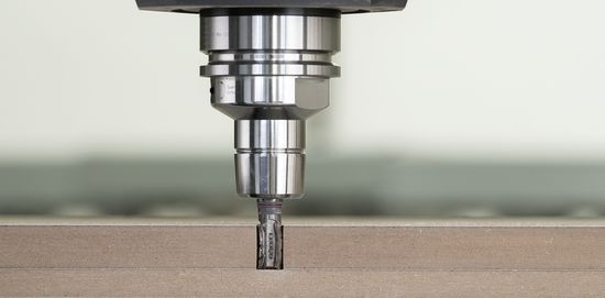 Efficient and clean: the DIACURVE
nesting cutter from LEUCO with its
large gullets offers cuts without chip
congestion.